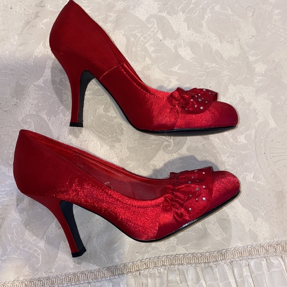Rue 21 Red Satin heels with a ruffle and rhinestone accent - Picture 2 of 5